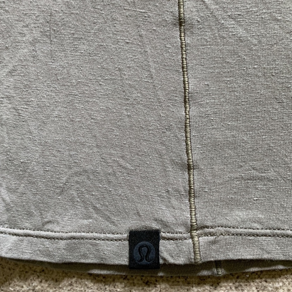 Lululemon tank bundle - Picture 7 of 7